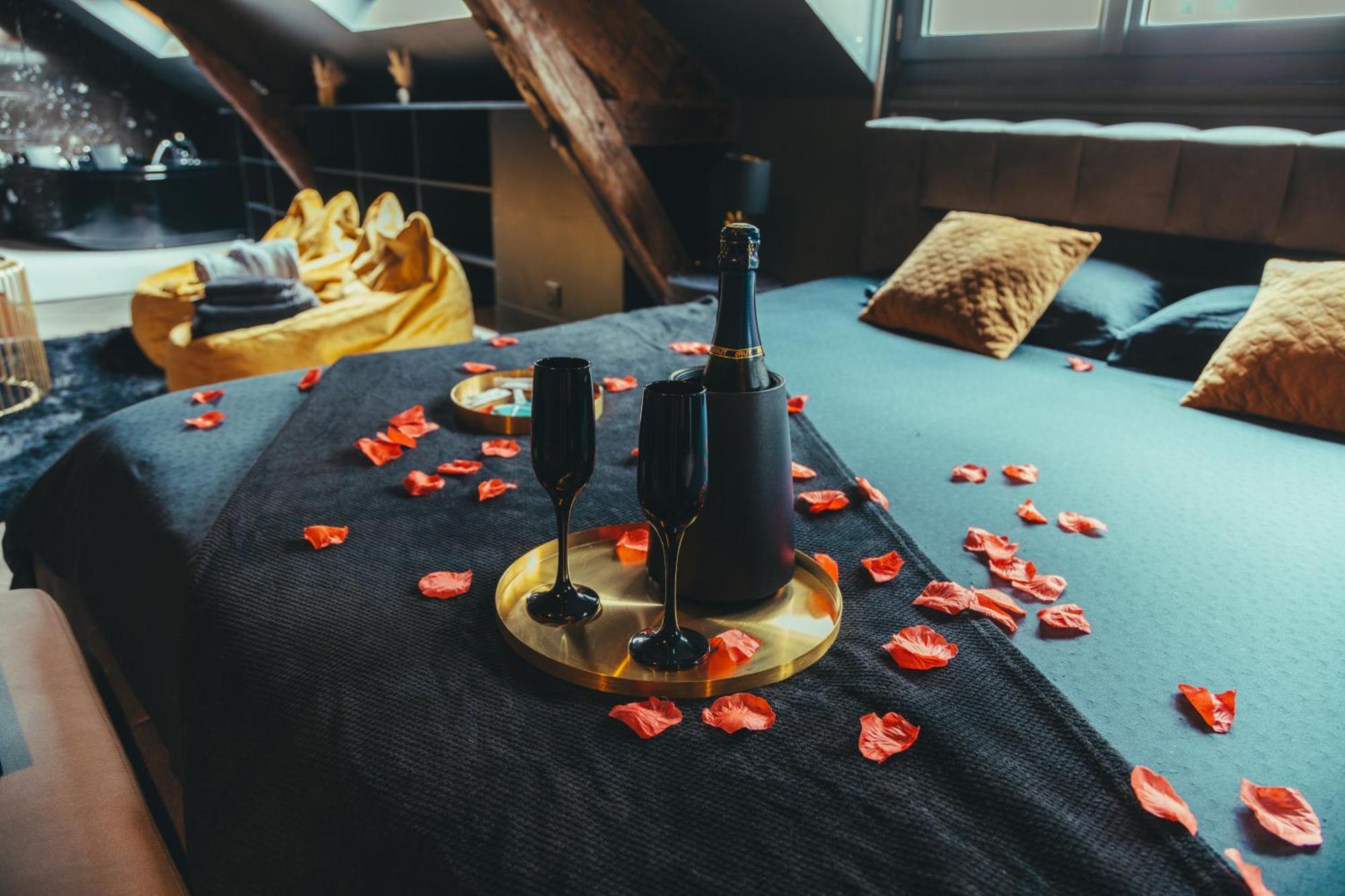 La Marble Room - Suite Balneo & Sauna 앙제 외부 사진