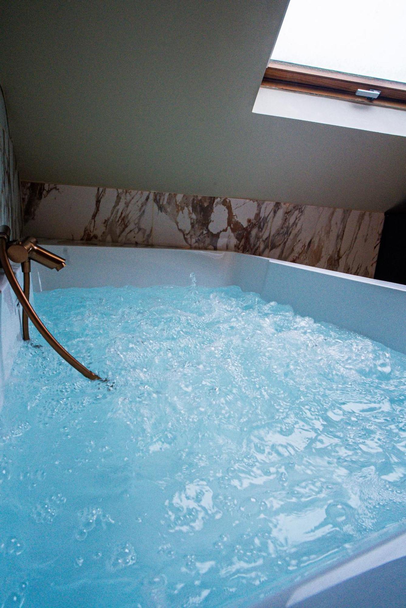 La Marble Room - Suite Balneo & Sauna 앙제 외부 사진